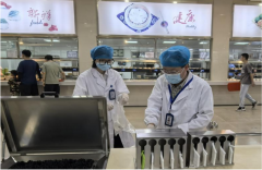 <b><b>要求食堂严酷落平安从体义务</b></b>